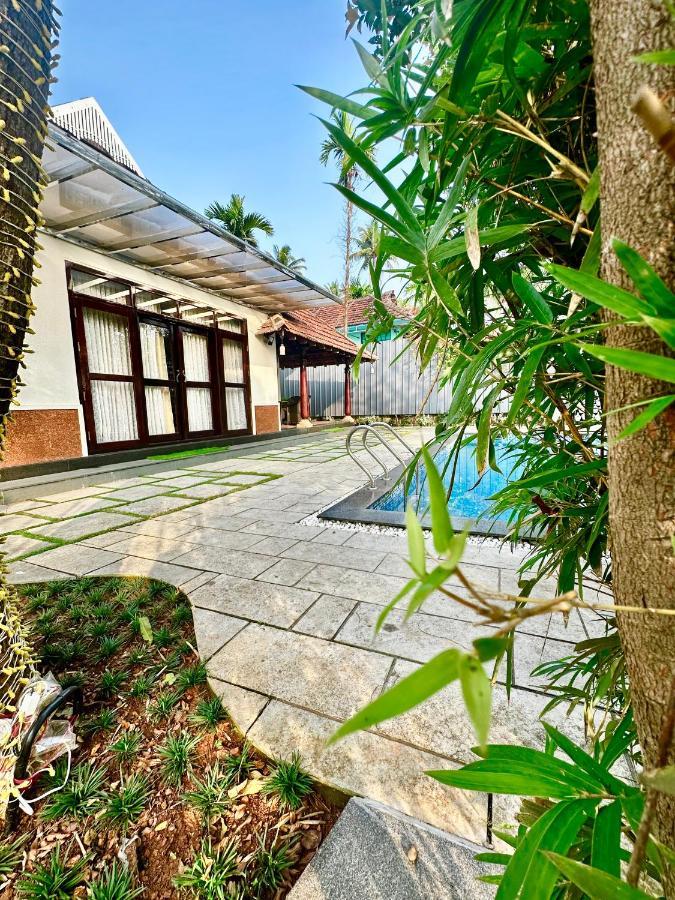 Cherai Lake Resort Черай-Бич Экстерьер фото