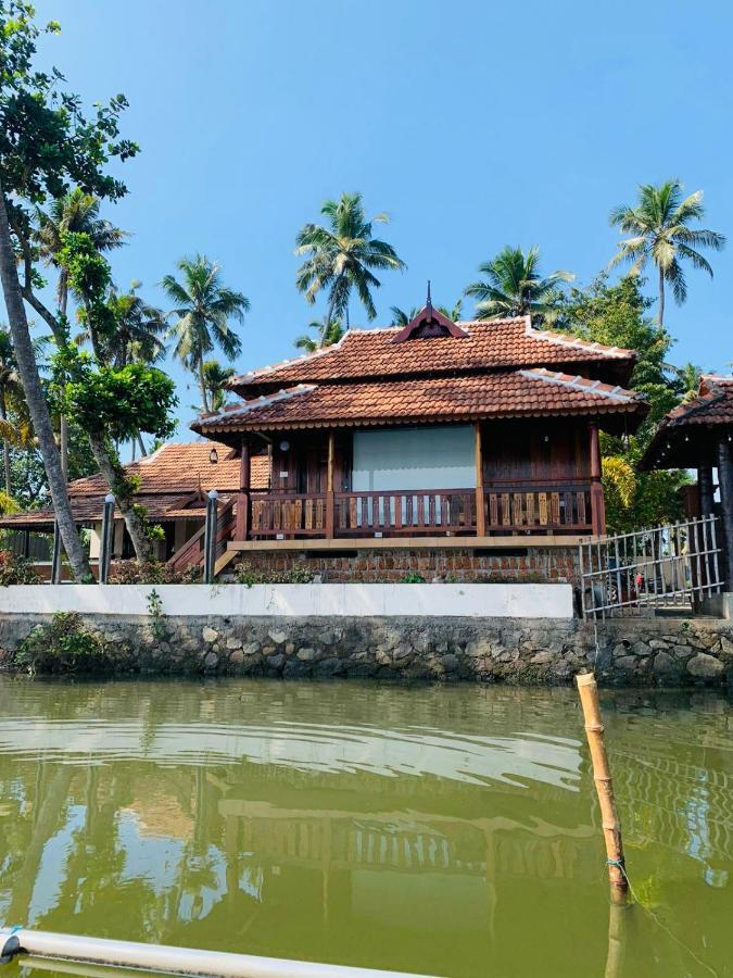 Cherai Lake Resort Черай-Бич Экстерьер фото